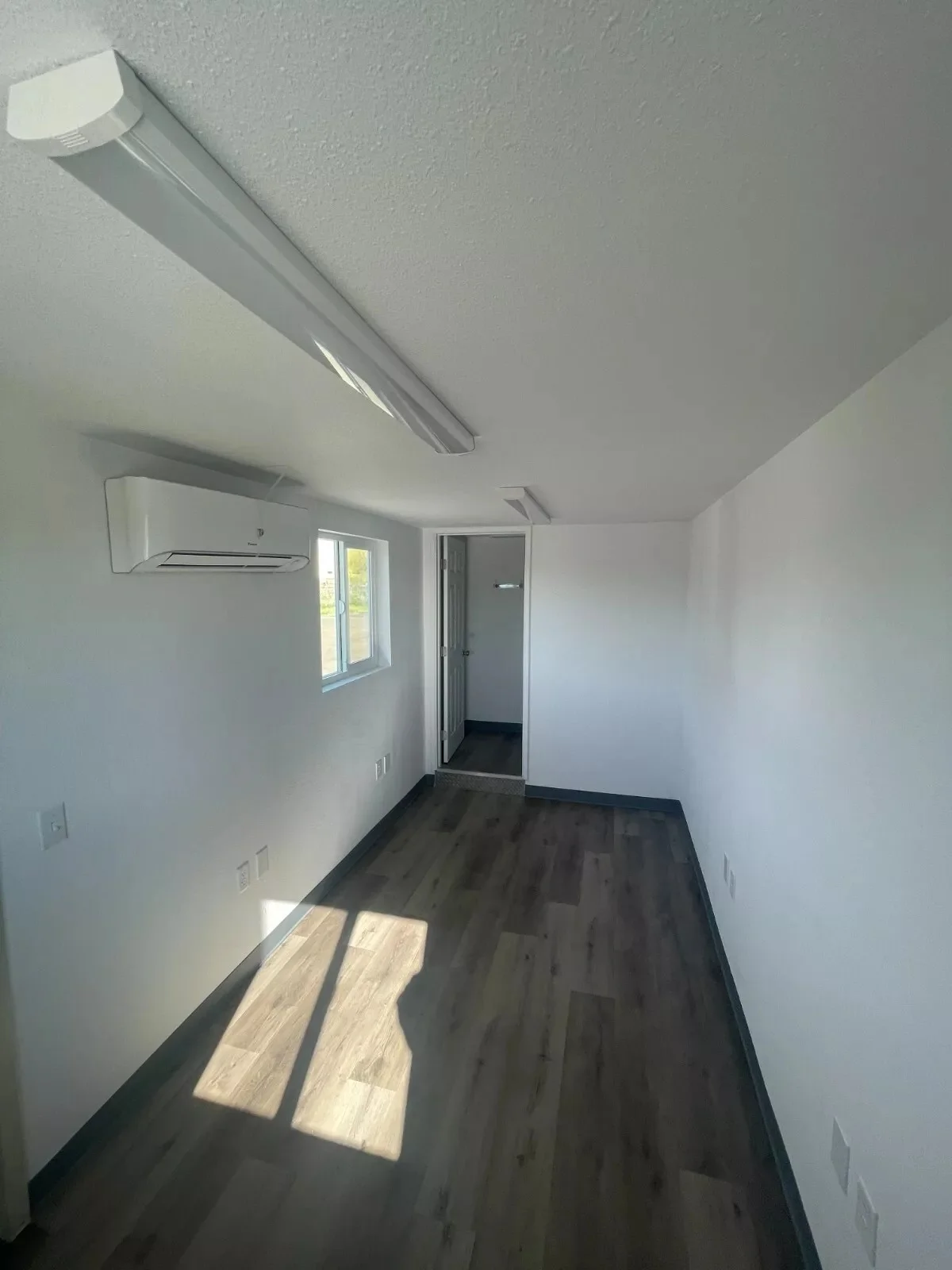 Container Bureau 20 Pieds – Bureau de Chantier Modulaire image 2